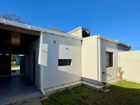 Casa en venta - 2 Dormitorios 1 Baño - Chivilcoy