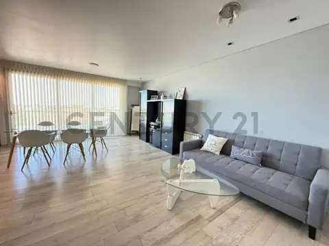 SEMIPISO EN VENTA AV.51 ENTRE 22 Y 23