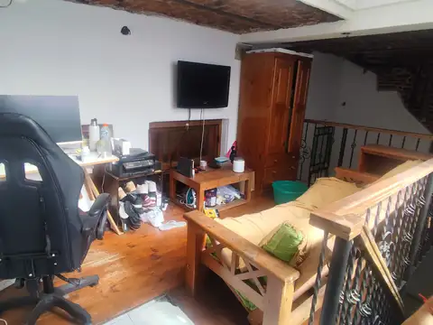 Depto Tipo Casa en Venta 100 años