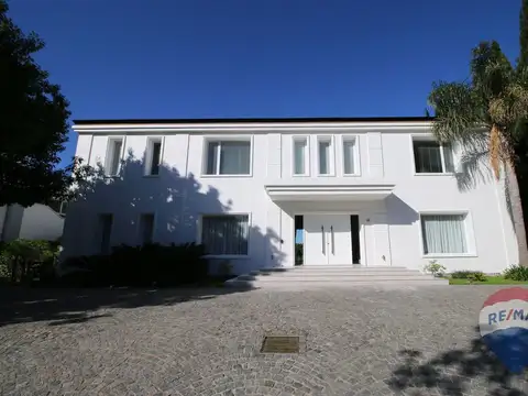 VENTA Casa Abril Club de Campo al Golf MAGNIFICA!