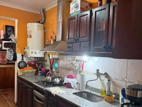 Casa 5 ambientes con 1 baño