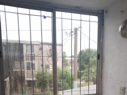 Departamento 4 ambientes con 1 baño