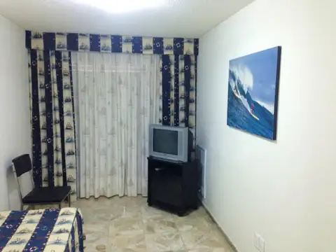 Departamento - Alquiler temporario - Uruguay, Punta del Este - RBLA. CLAUDIO WILLIMAN 100