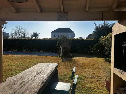 Casa 6 ambientes con 3 baños