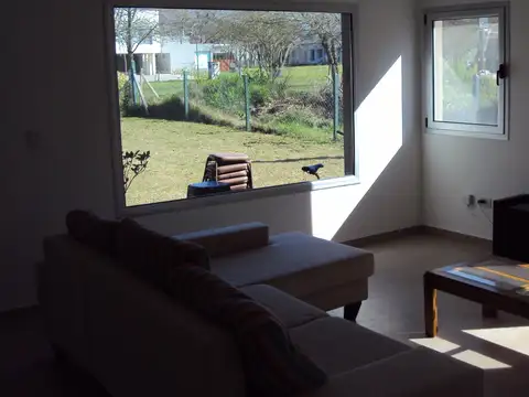 Casa en Venta en Guillermo E Hudson, USD 365.000