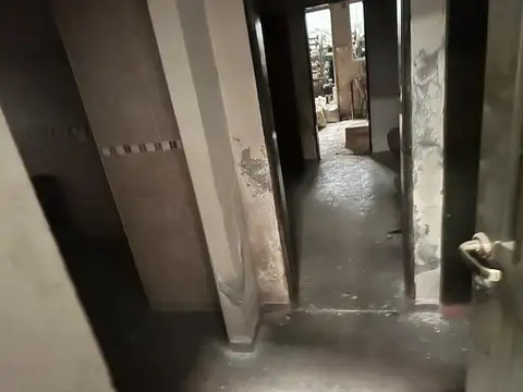 Galpón en  venta en G. de Laferrere