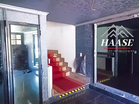 Alquiler Comercial Amplio salón 650m2 Villa del Parque