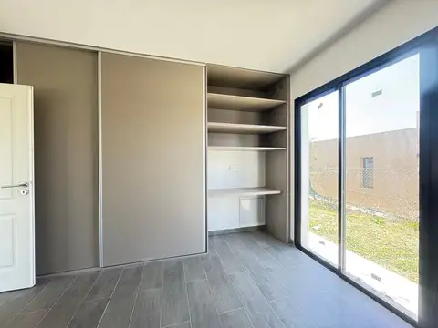 Casa en venta la cercanía a Estrenar con Escritura