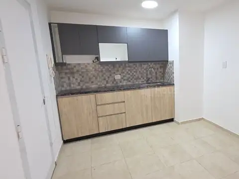 Venta duplex 1 dormitorio/oficina - San Luis 2200