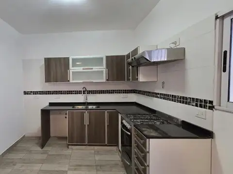 Depto Tipo Casa en Venta con 1 cocheras