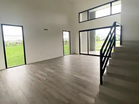 Bernardo De Irigoyen 1000