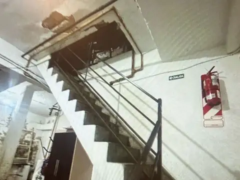 LOCAL EN  VENTA BARRIO NORTE  IDEAL  INVERSION CON RENTA!