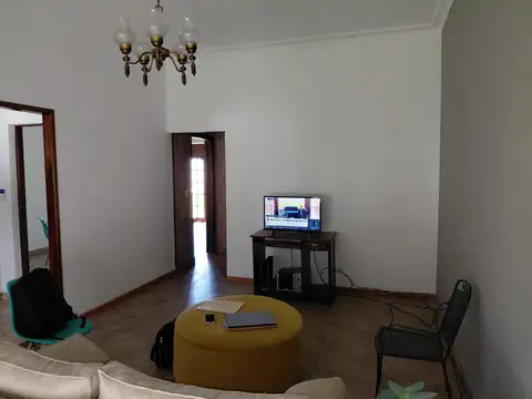 Venta Casa 4 ambientes sobre 2 lotes Paso del Rey