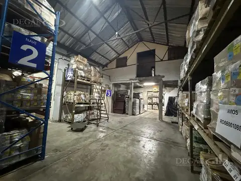 Galpon en Venta 95  mts Fondo