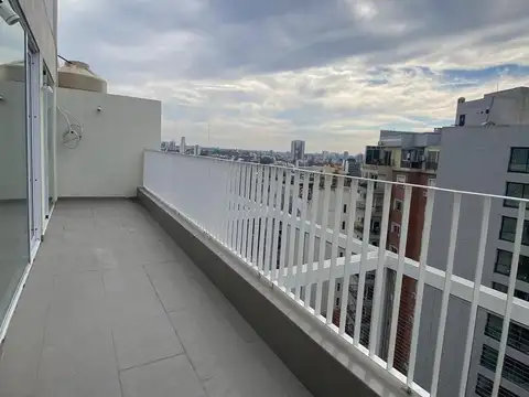 3 ambientes a estrenar con increible balcón terraza piso alto! VENTA