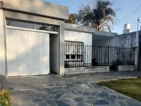 CASAS - CASA - MACROCENTRO, RESISTENCIA