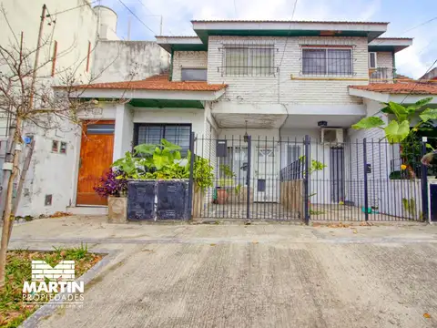 PH 3 amb en venta con patio en Olivos