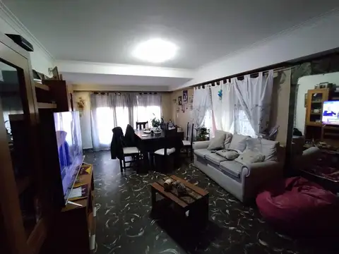 Depto Tipo Casa en Venta de 4 ambientes