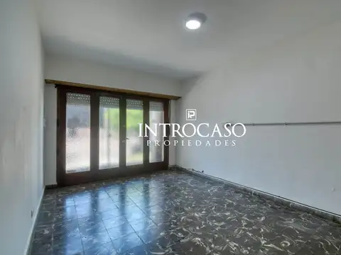 Depto Tipo Casa en Venta 52 años