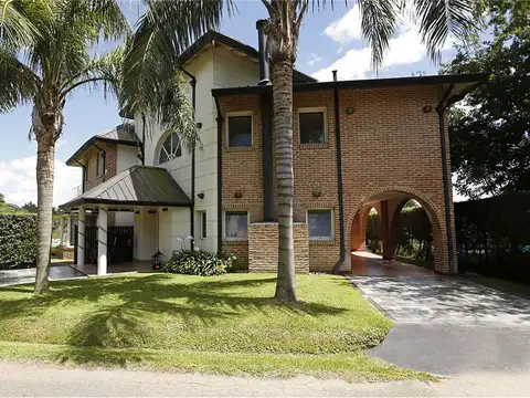 VENTA CASA 5 AMBIENTES CLUB PRIVADO LOMA VERDE