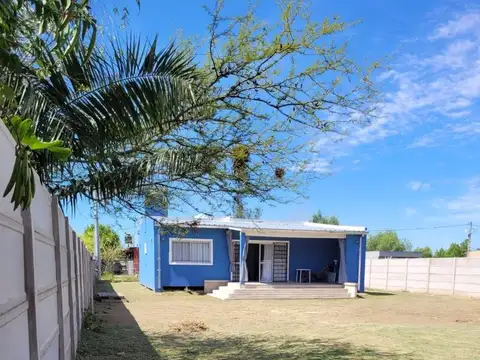 Casa en Venta con 3 cocheras