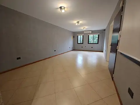 Oficina en Alquiler en Olivos, USD 550