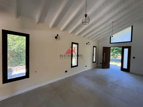 Casa en Venta con 1 cochera