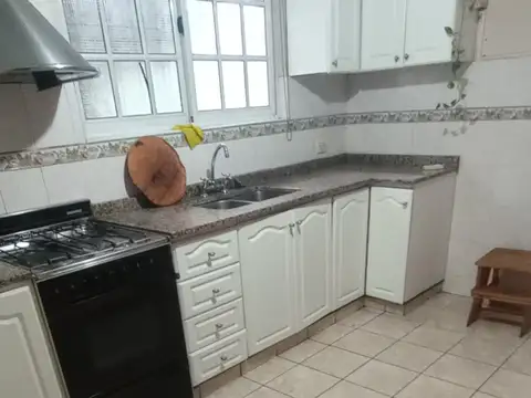 Depto Tipo Casa en Alquiler de 3 ambientes