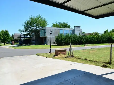 Casa en Venta en Haras Santa Maria, USD 320.000