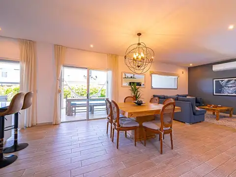 Casa en Venta al Este