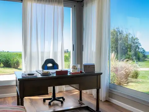 Casa en Venta en Las Garzas, USD 1.800.000