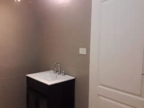 Av. Bartolomé Mitre 400