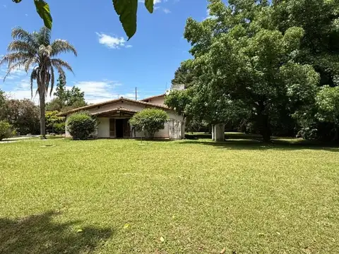 VENTA CASA QUINTA 4 AMBIENTES EN PILAR CON PILETA