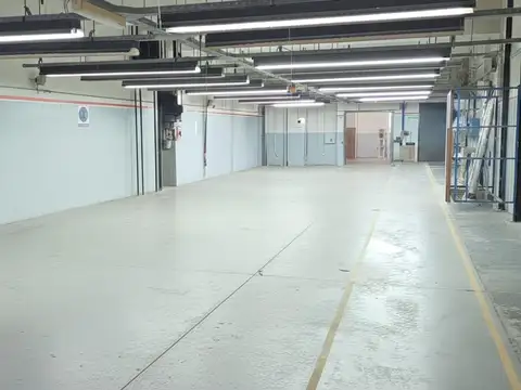 Galpon en Venta en Villa Lynch, USD 890.000