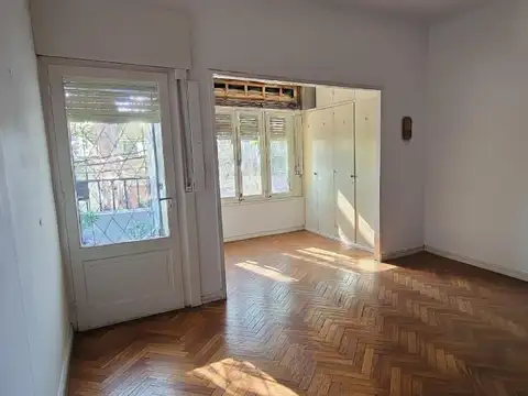 Victorino De La Plaza 48