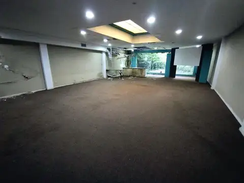 Venta Local de 411 m2 en Vicente López