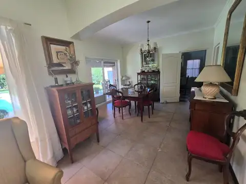 Casa 6 ambientes con 3 baños