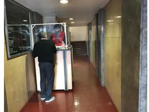 Oficina en Alquiler 70 años