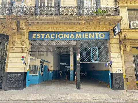 Venta de depósito Garage en Monserrat Centro