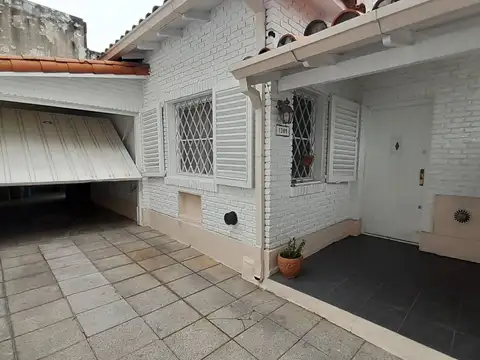 Casa en Venta en Barrio Roca, USD 180.000