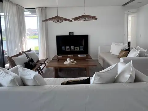 Casa Chalet  en Alq. Temporario en San Sebastian, Escobar, G.B.A. Zona Norte