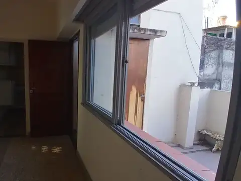 Depto Tipo Casa 6 ambientes con 3 baños