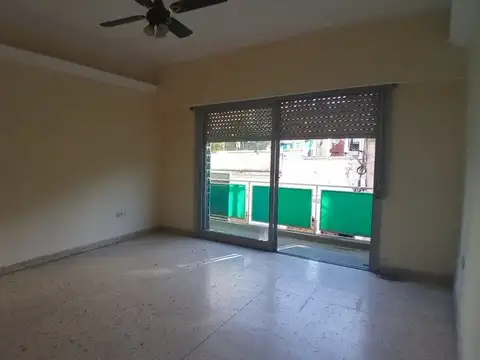 VENTA PH MULTIFAMILIAR EN LA BOCA