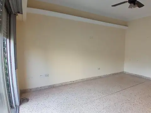 Depto Tipo Casa en Venta de 6 ambientes