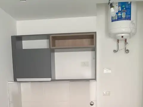 Ernesto Sábato 3400, Piso P.B