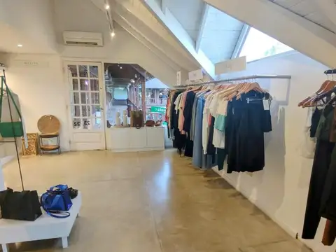 Local en Venta 37 años