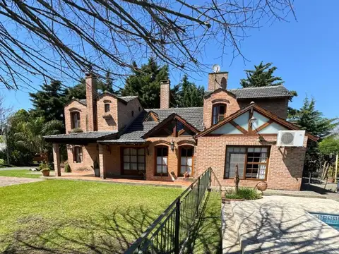 CASA EN VENTA SOBRE 2 LOTES EN BANCO PROVINCIA