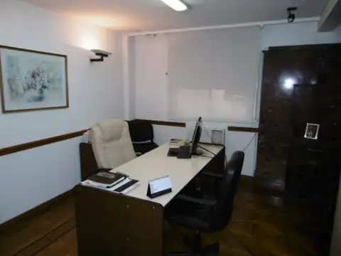 Av Gral Juan M De Pueyrredon 200