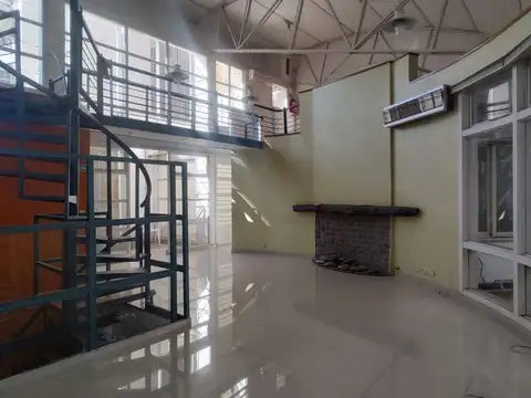 Oficina en Alquiler al Oeste