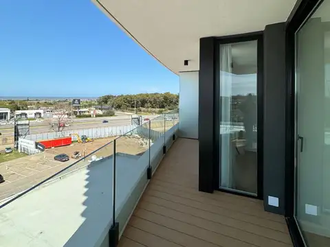Apartamento en alquiler de 2 dormitorios c/ cochera en Parque Miramar